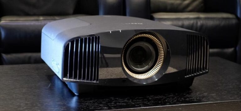 Recenze projektoru domácího kina 4K 3D Sony VPL-VW 570ES